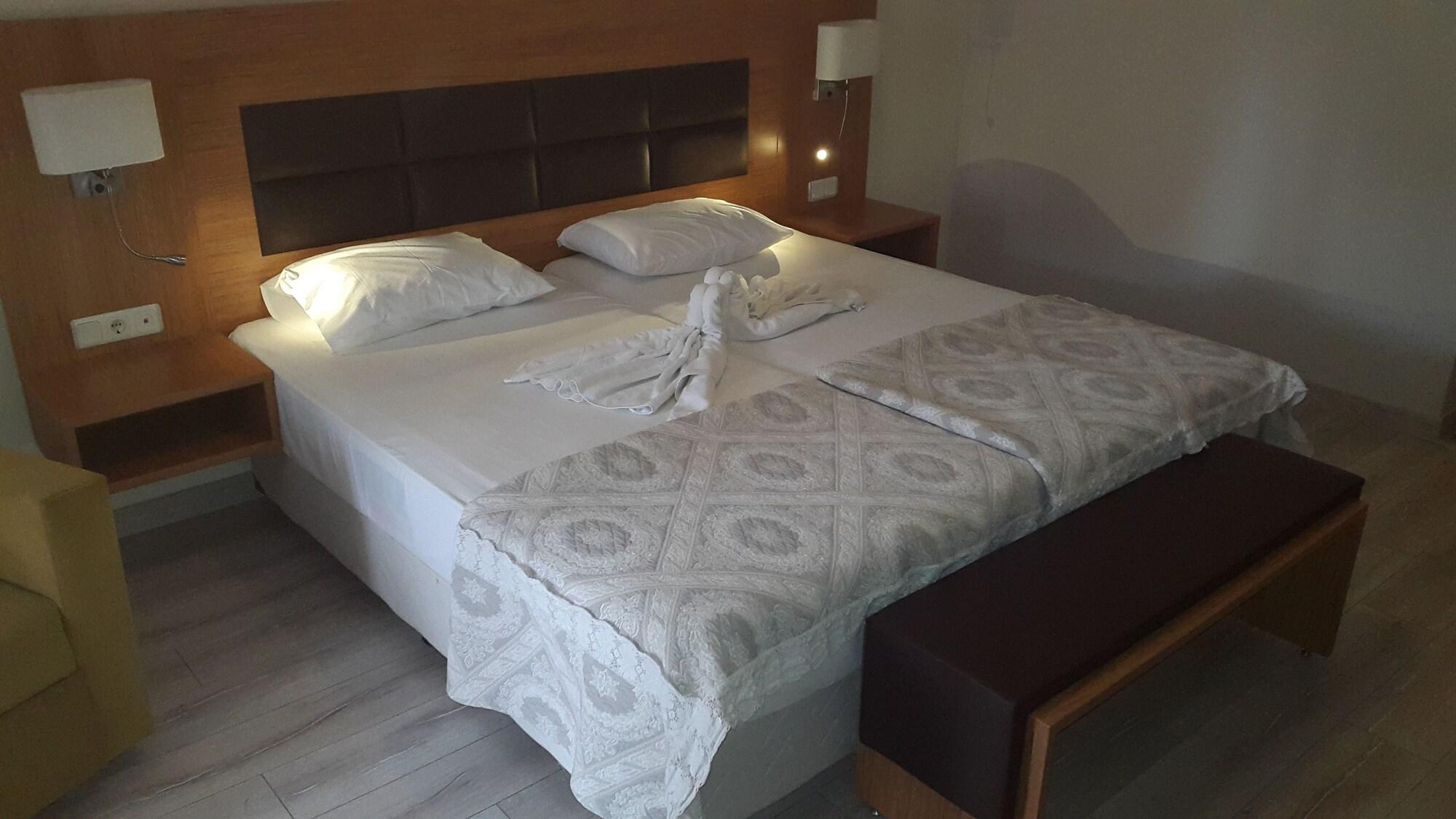 Begonville Hotel (Adults Only) Marmaris Bagian luar foto